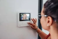 Apartment Intercom System with Door Release