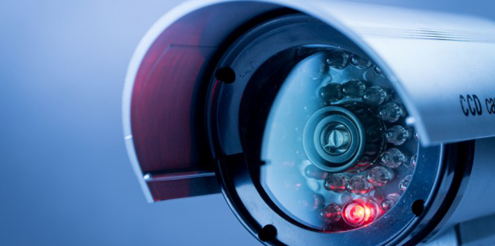 Area Buta Hilang Seketika! Bongkar Rahasia Memilih Lensa CCTV Wide Angle dan Zoom Agar Rekaman Super Tajam